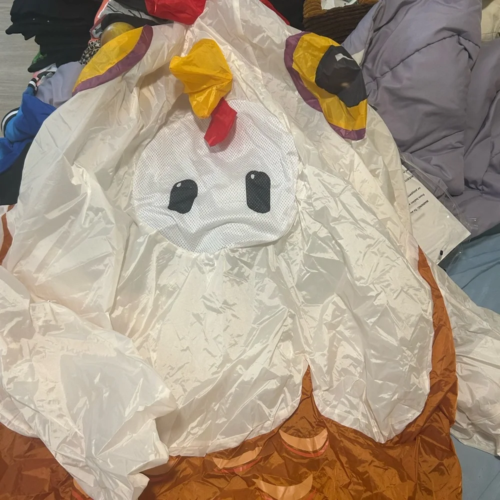 Fall Guys Youth Inflatable Chicken Costume - White and Brown - Picture 3 of 5